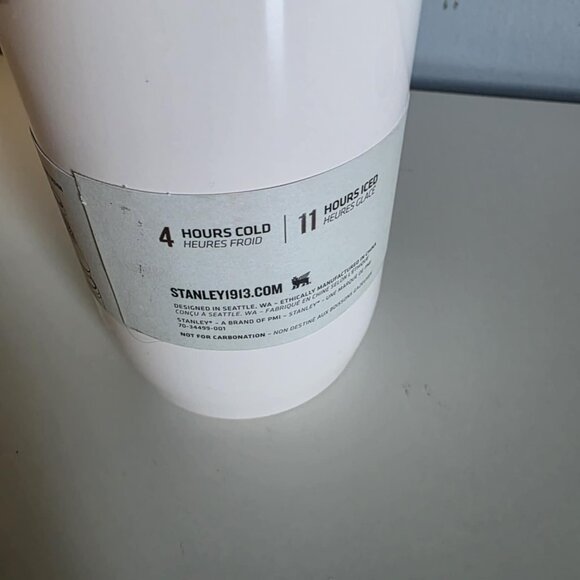 NWT Stanley The All Day Slim Bottle - 20 ounce - Picture 4 of 7